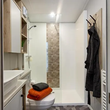 Elite Caravan 캠프장